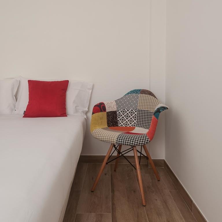 Westside Beach House Peniche Exterior photo